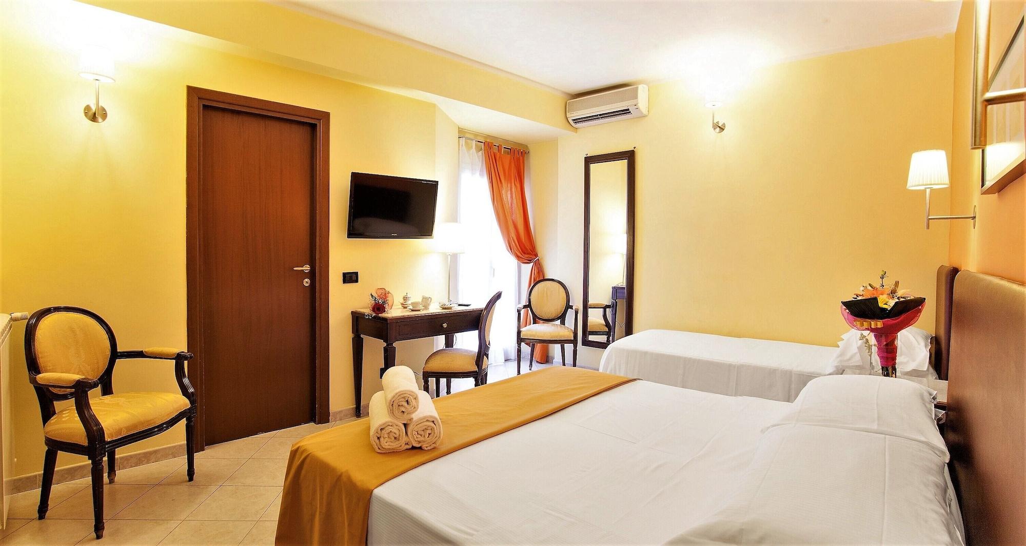 Hotel Tuscolana Roma Exterior foto