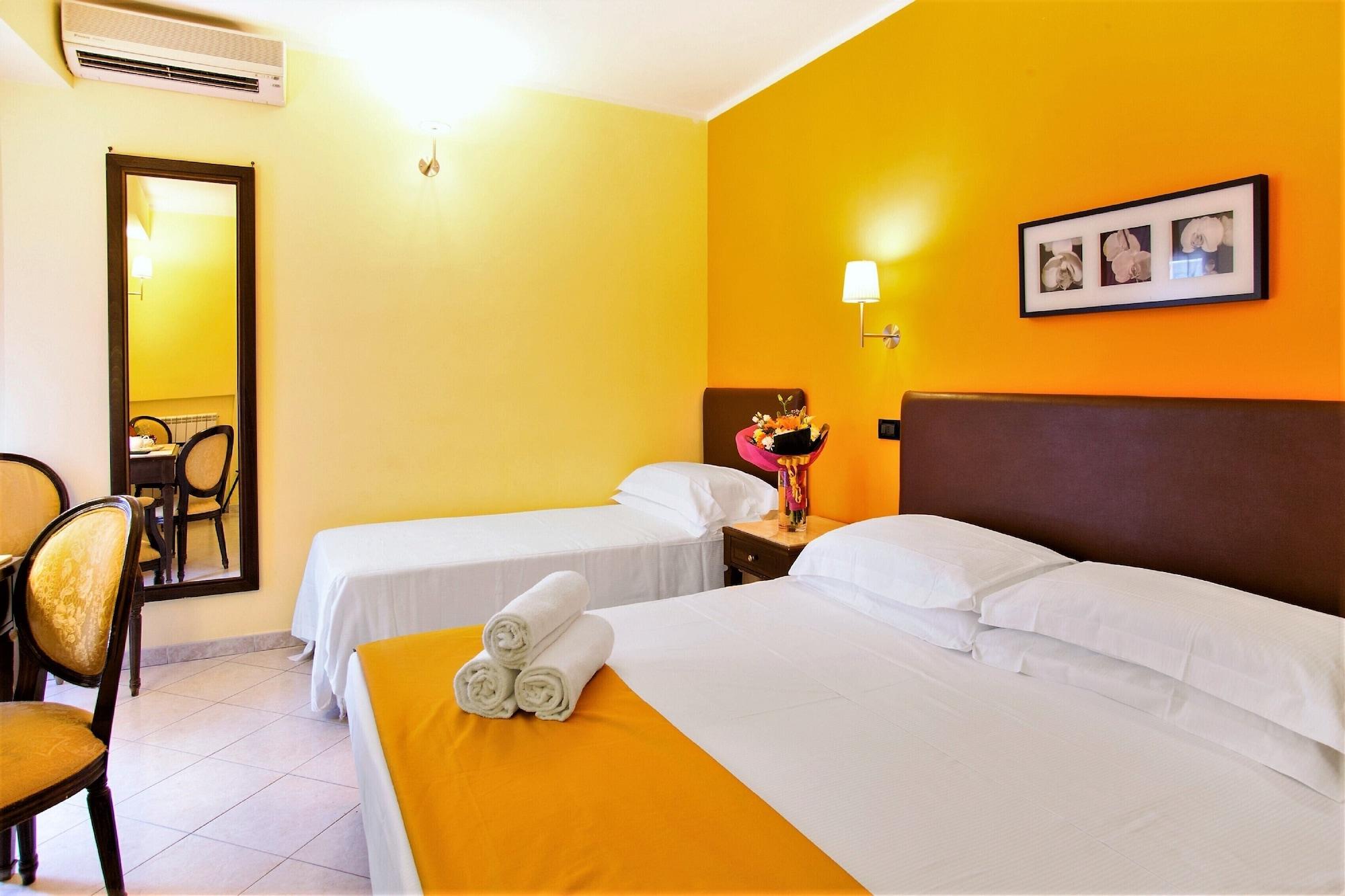 Hotel Tuscolana Roma Exterior foto