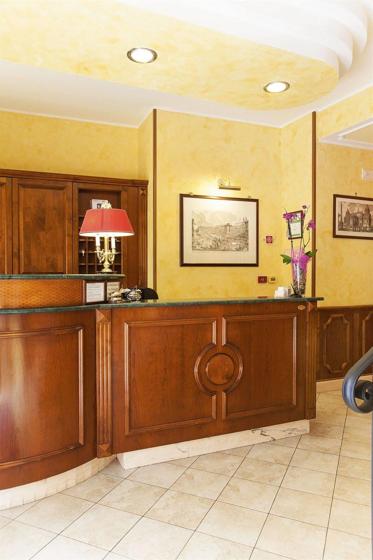 Hotel Tuscolana Roma Exterior foto