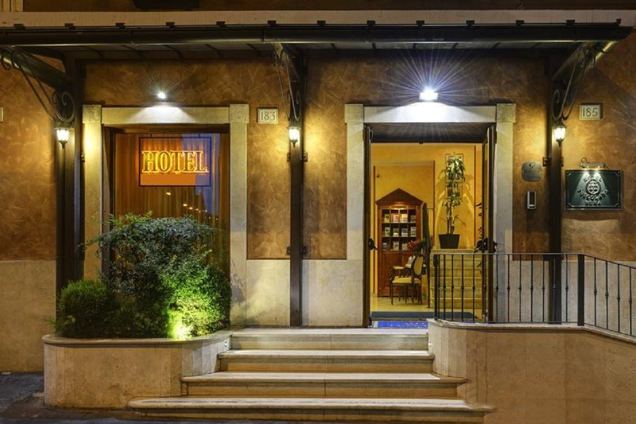 Hotel Tuscolana Roma Exterior foto